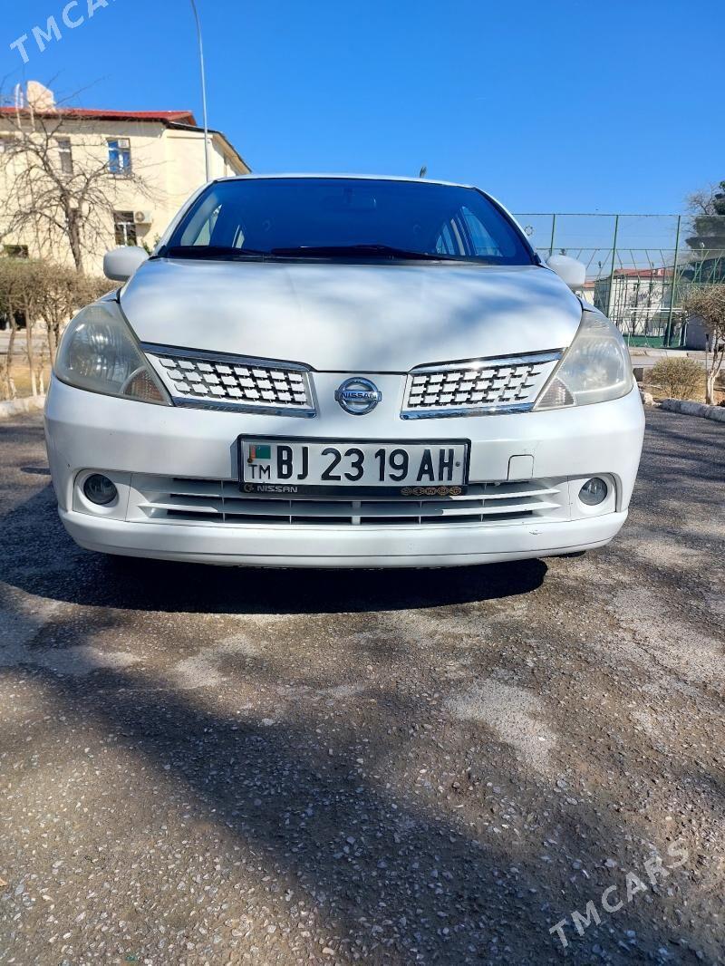 Nissan Versa 2011 - 112 000 TMT - Hazar - img 1