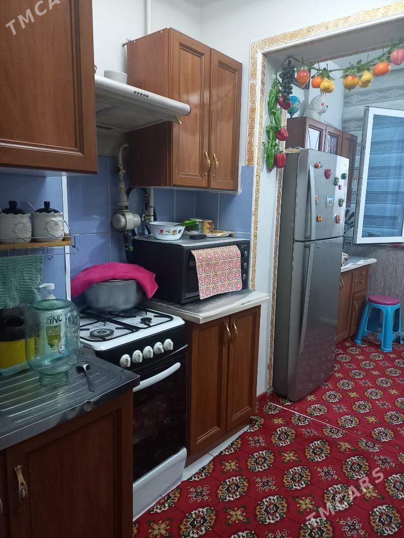 Buzmeyin Gres 5/3.etazy 3.kom - Büzmeýin GRES - img 1