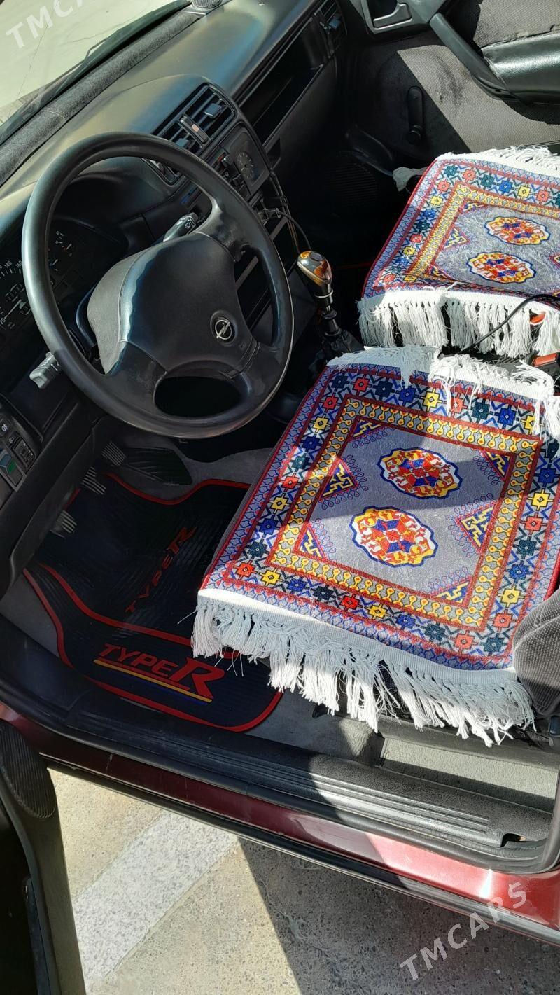Opel Vectra 1992 - 60 000 TMT - Wekilbazar - img 1