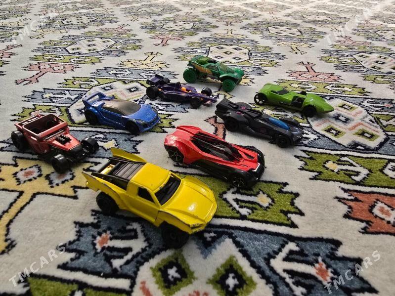 masyn hotwheels - 30 мкр - img 1