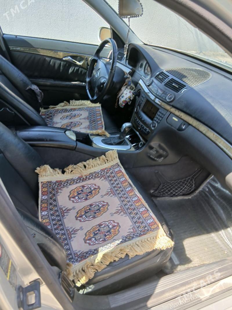 Mercedes-Benz E320 2003 - 130 000 TMT - Анев - img 1