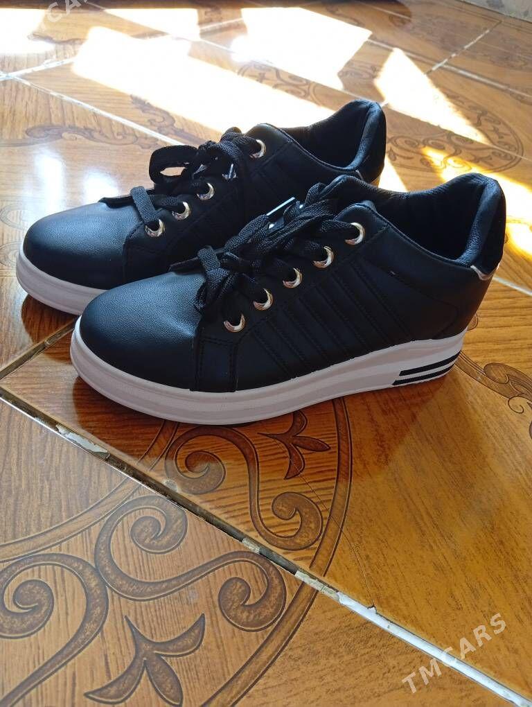 ОБУВЬ - Балканабат - img 1