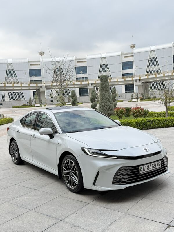 Toyota Camry 2025 - 565 000 TMT - 30 мкр - img 1