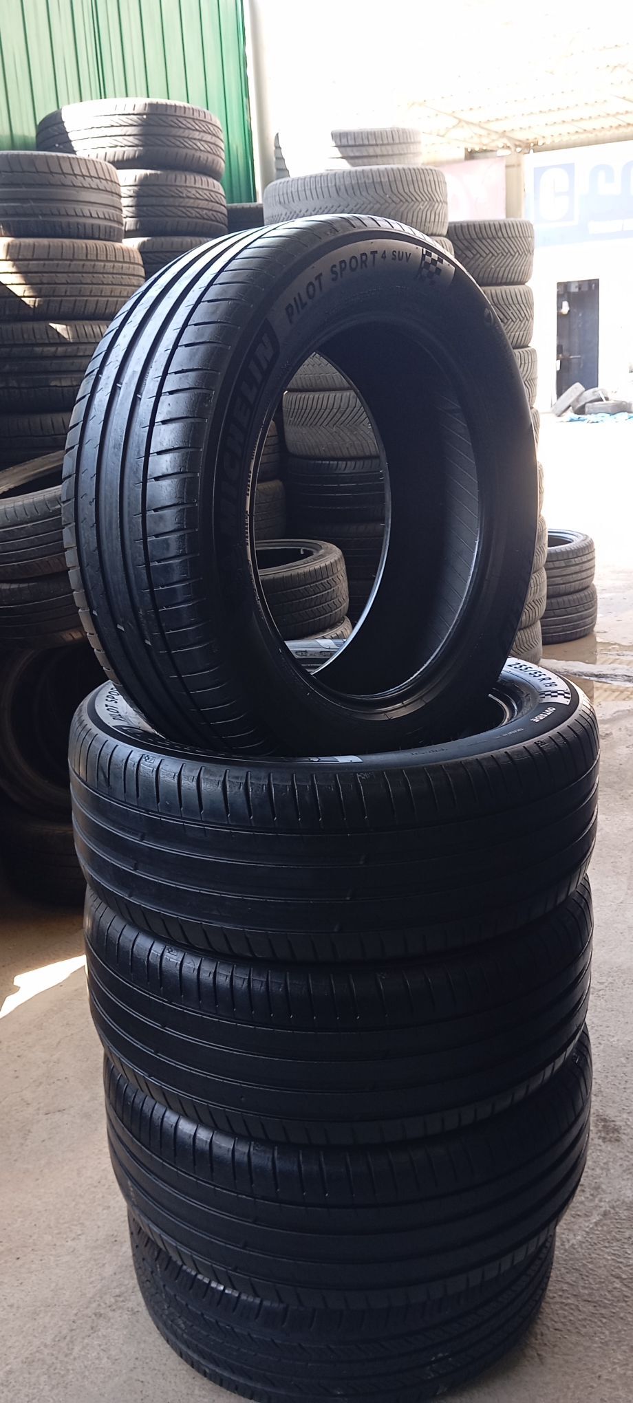 255 55 19 MICHELIN 1 200 TMT - Bedew - img 1