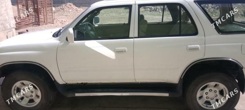 Toyota 4Runner 1999 - 145 000 TMT - Балканабат - img 1