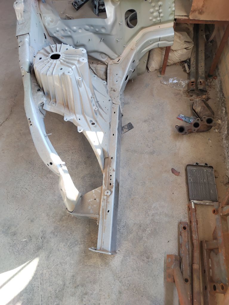 ford on sag tarapy 4 500 TMT - Мары - img 1