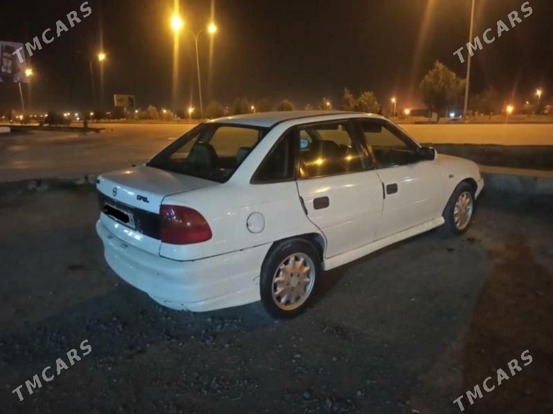 Opel Astra 1995 - 36 000 TMT - Бахарден - img 1
