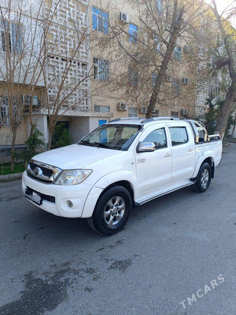 Toyota Hilux 2010 - 315 000 TMT - Ашхабад - img 1