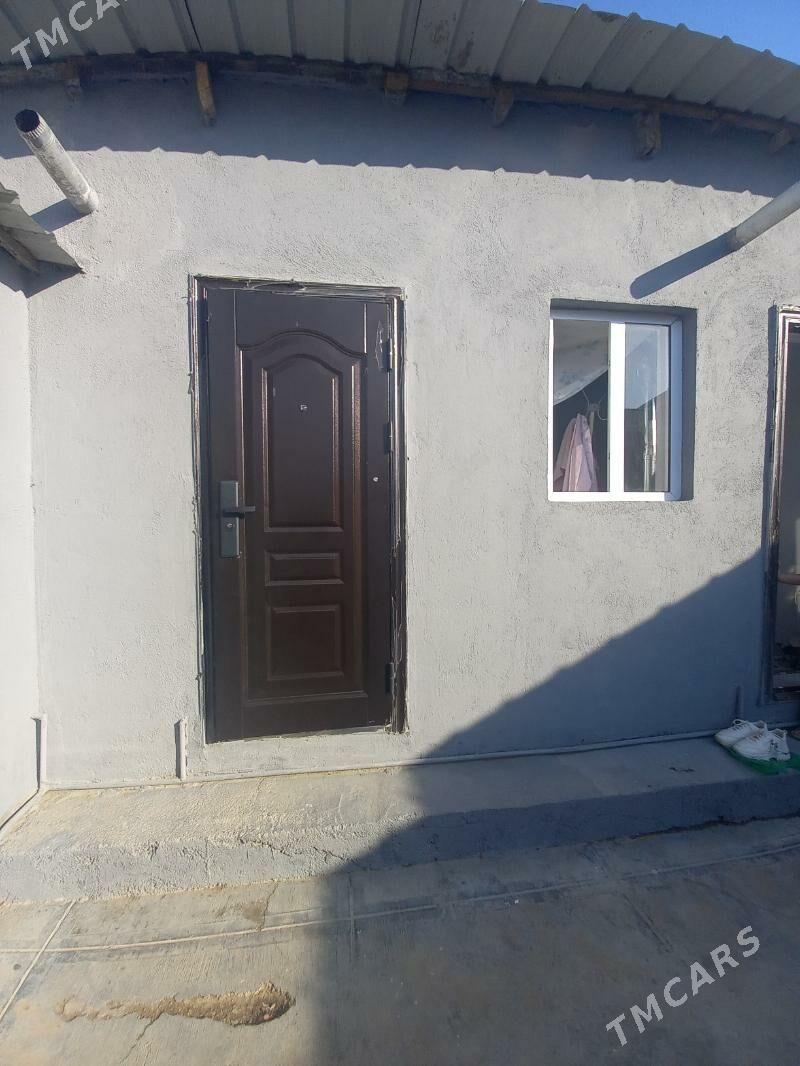 jay - Ашхабад - img 1