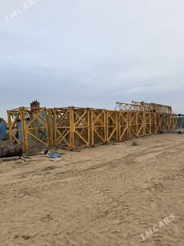 başennyý kran - Türkmenbaşy - img 1