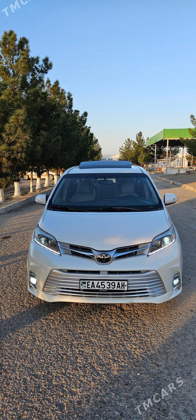 Toyota Sienna 2016 - 420 000 TMT - Bäherden - img 1