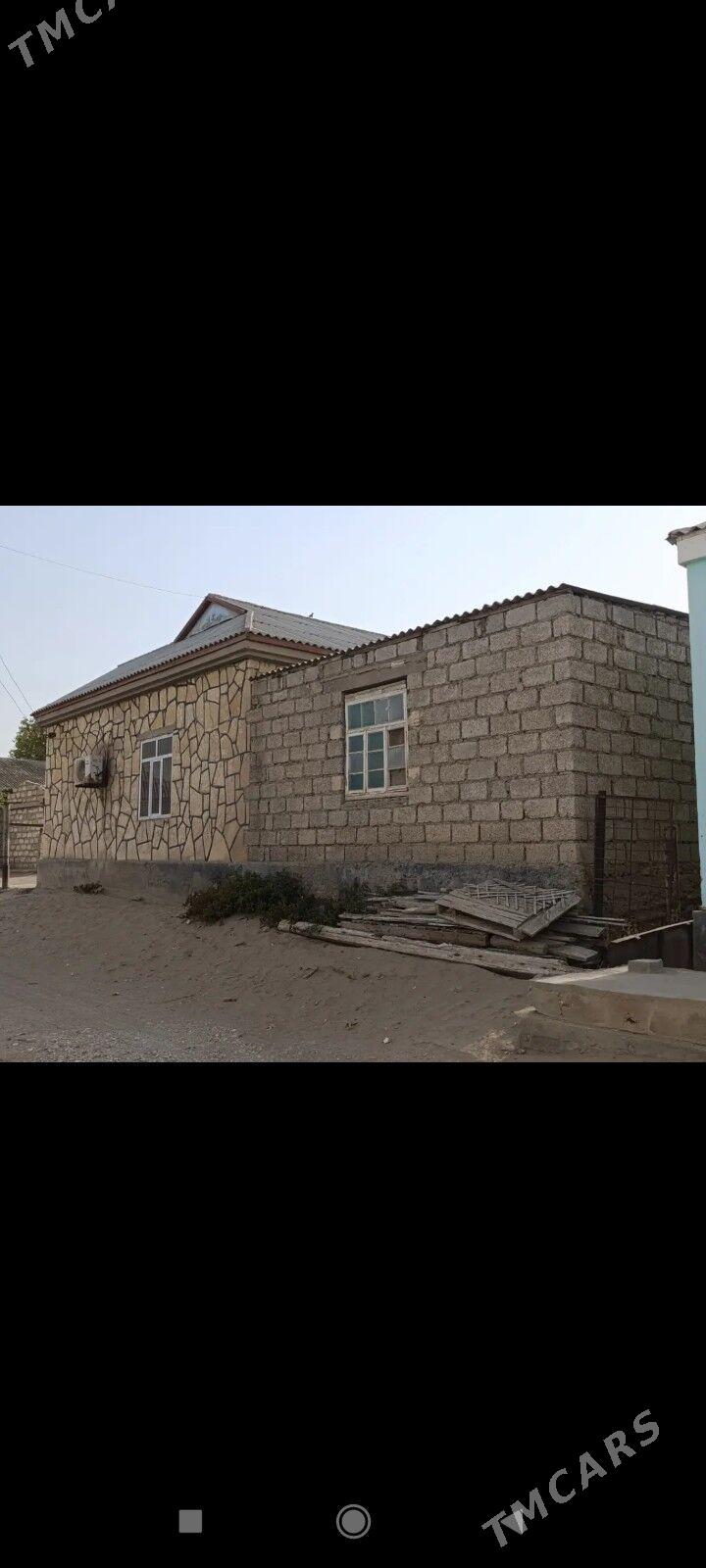 garadepe obasy onusuk bar - Esenguly - img 1