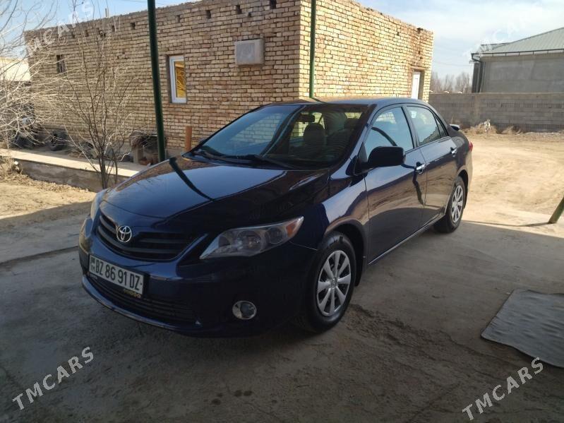 Toyota Corolla 2012 - 158 000 TMT - Дашогуз - img 1