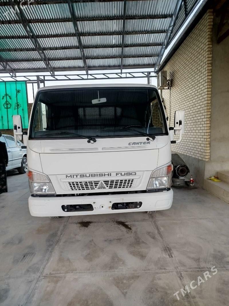 Mitsubishi Canter 2015 - 480 000 TMT - Magtymguly - img 1
