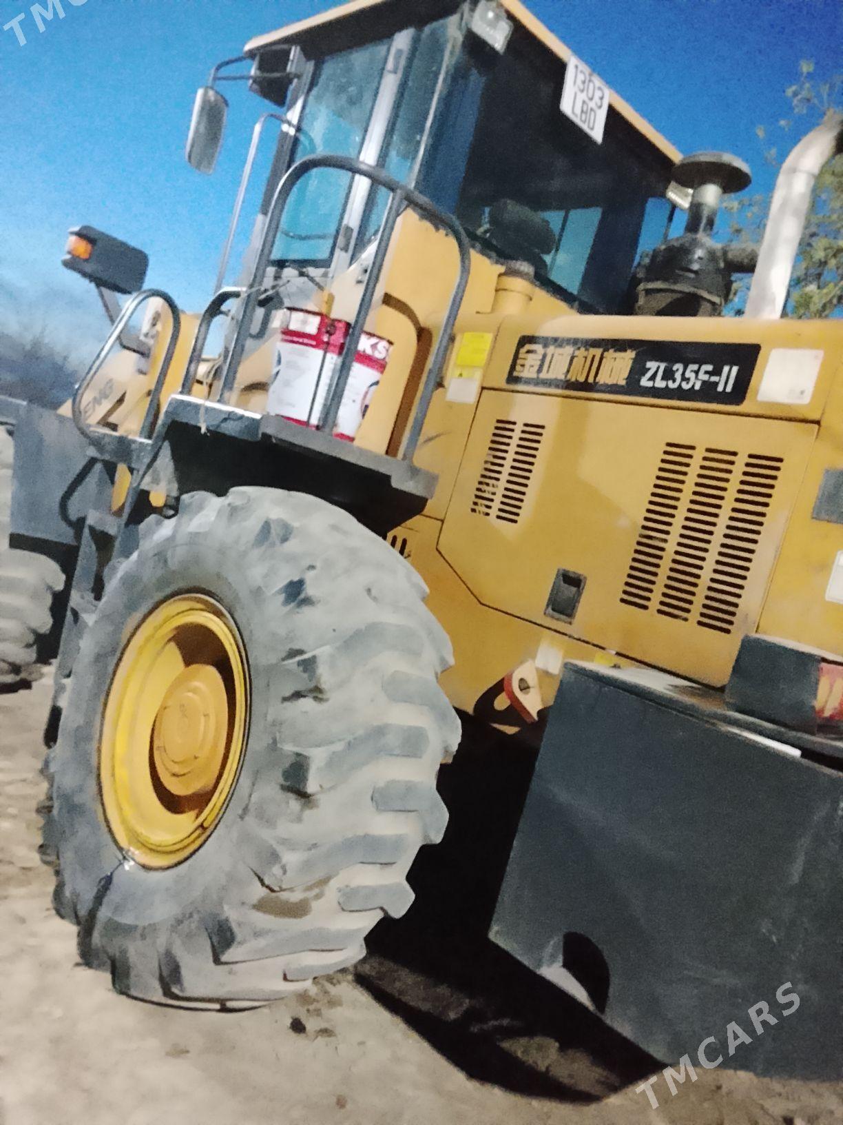 XCMG 500 2014 - 275 000 TMT - Туркменабат - img 1