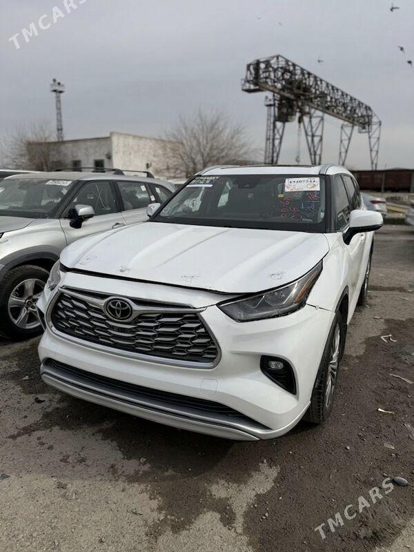 Toyota Highlander 2022 - 617 400 TMT - Мары - img 1