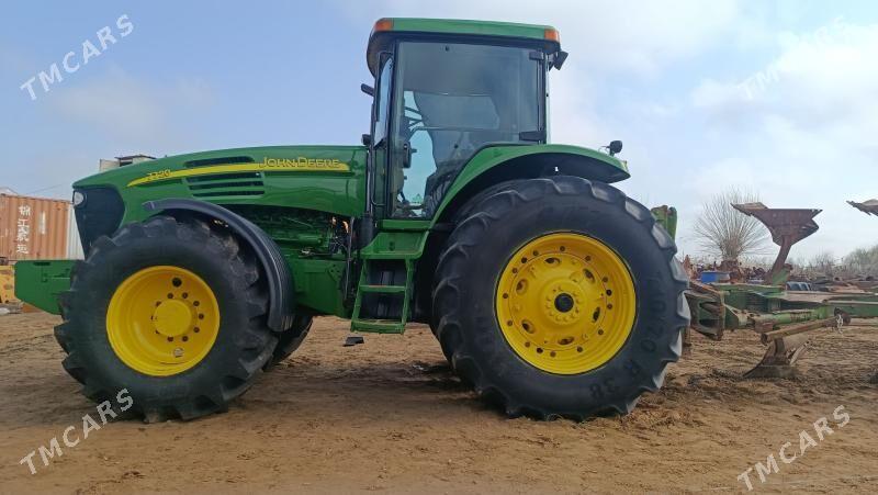 John Deere 2005 - 800 000 TMT - Sakarçäge - img 1