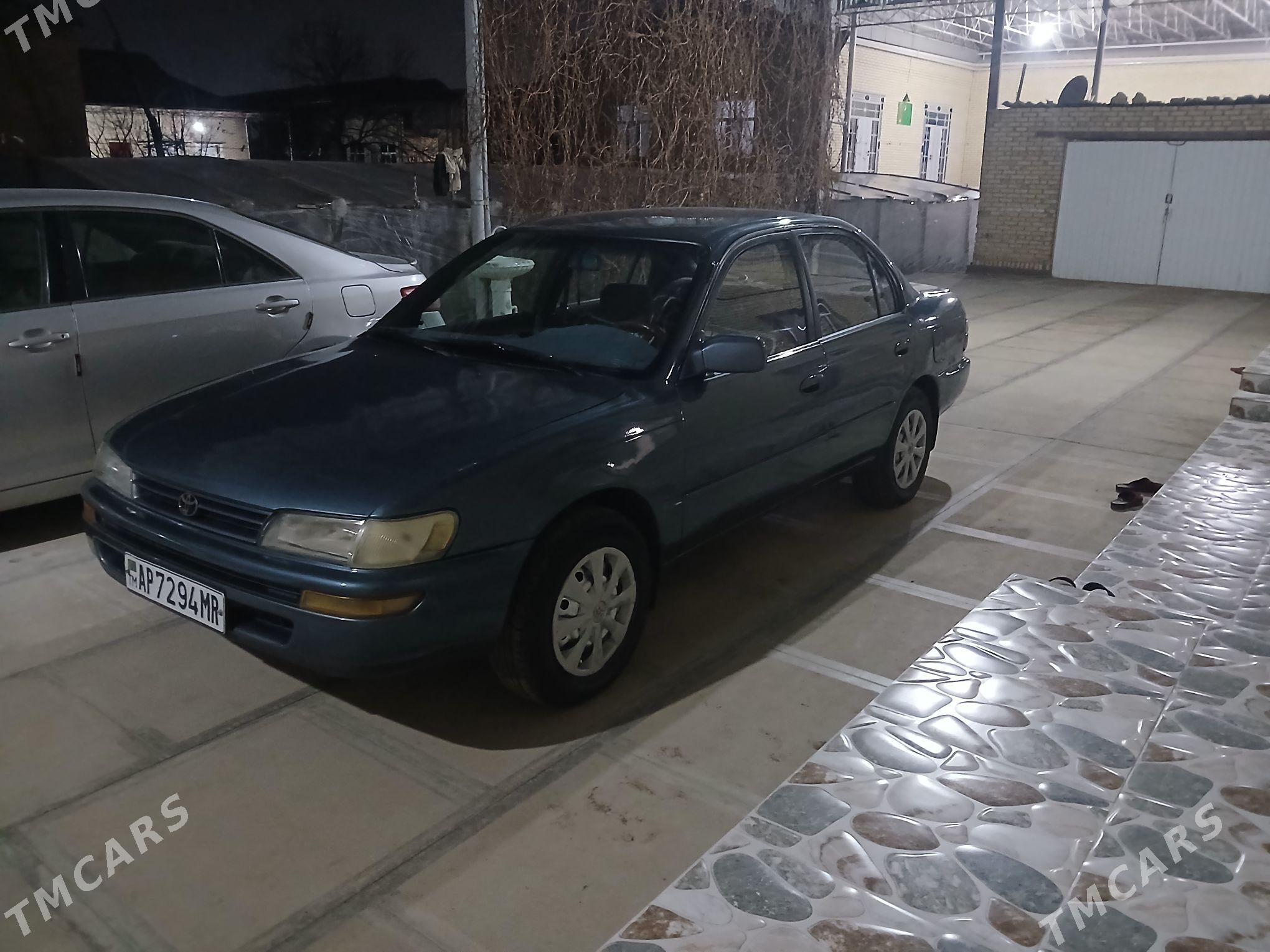 Toyota Corolla 1994 - 55 000 TMT - Мары - img 1