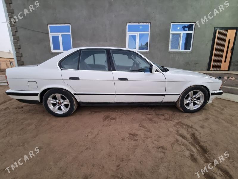BMW 530 1993 - 40 000 TMT - Мары - img 1