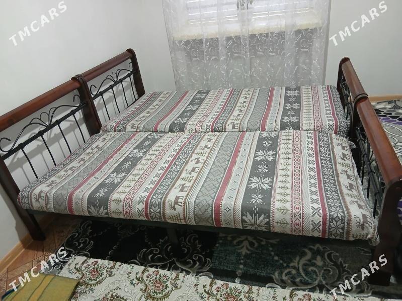 Krowat - 30 мкр - img 1