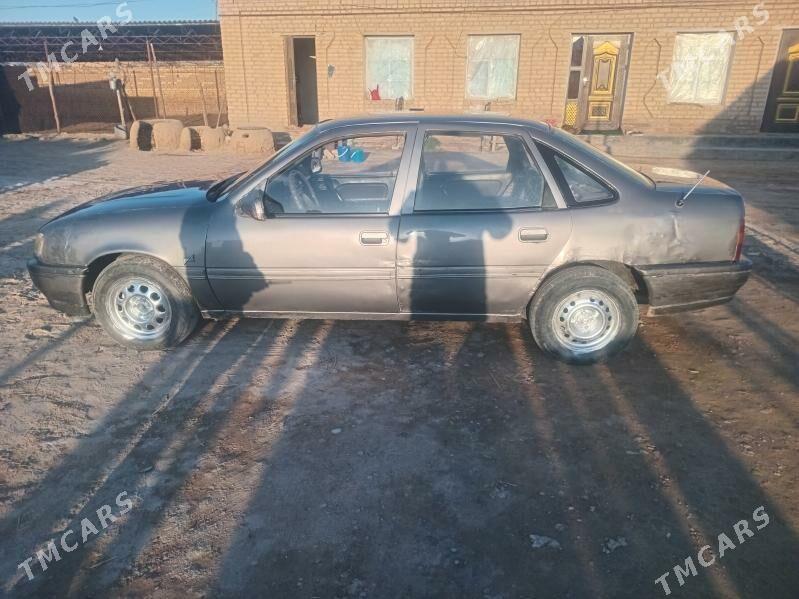 Opel Astra 1989 - 25 000 TMT - Каракумский этрап - img 1