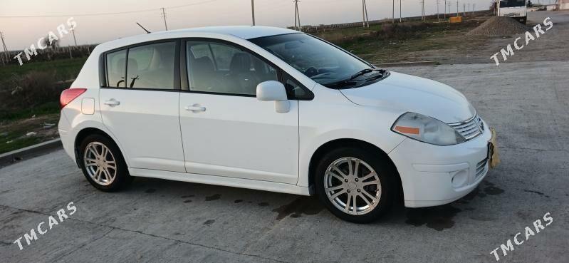 Nissan Versa 2012 - 140 000 TMT - Ак-Бугдайский этрап - img 1