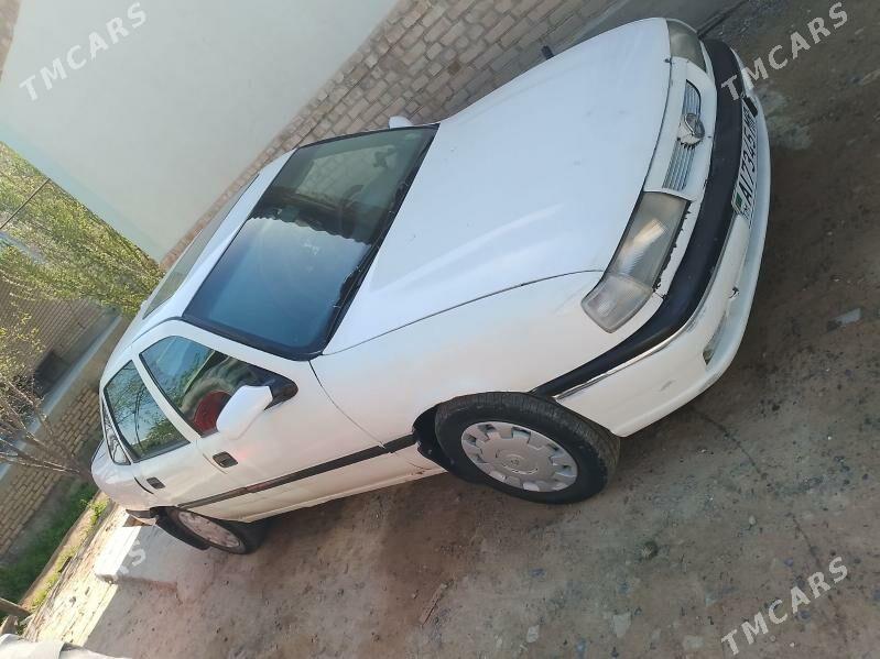 Opel Vectra 1993 - 30 000 TMT - Мары - img 1