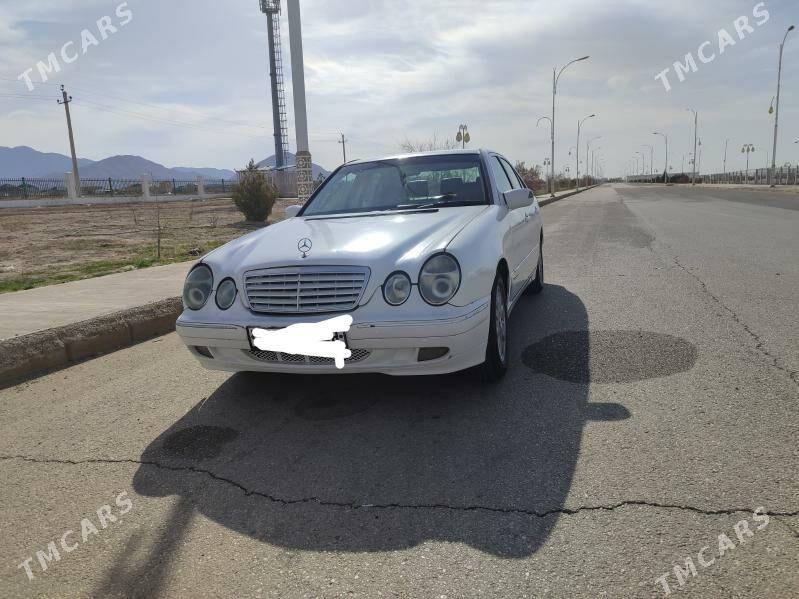 Mercedes-Benz E320 2001 - 110 000 TMT - Балканабат - img 1