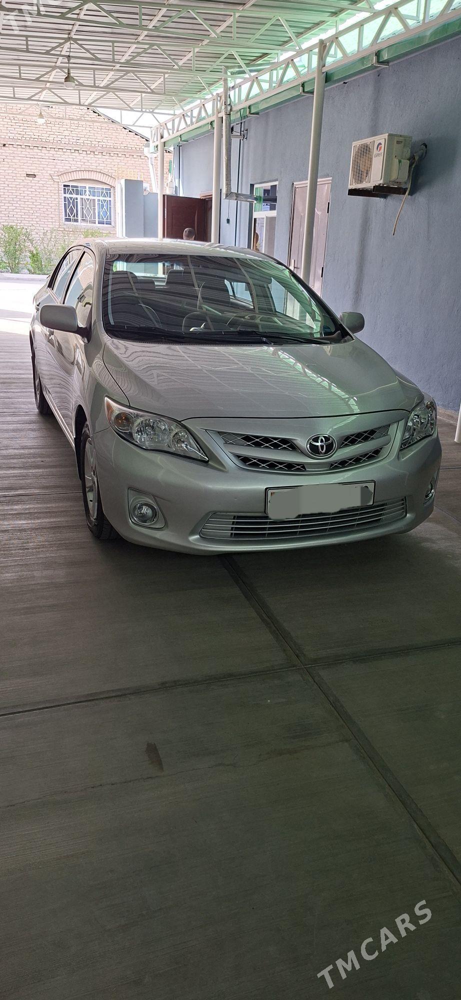 Toyota Corolla 2012 - 190 000 TMT - Гёкдже - img 1