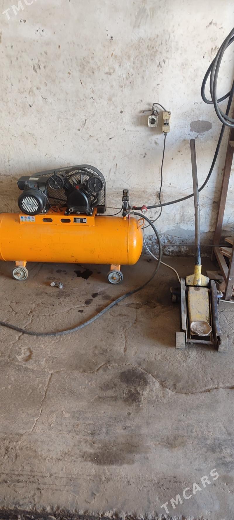 kompiresr,pres,zajym - Гарабекевюл - img 1