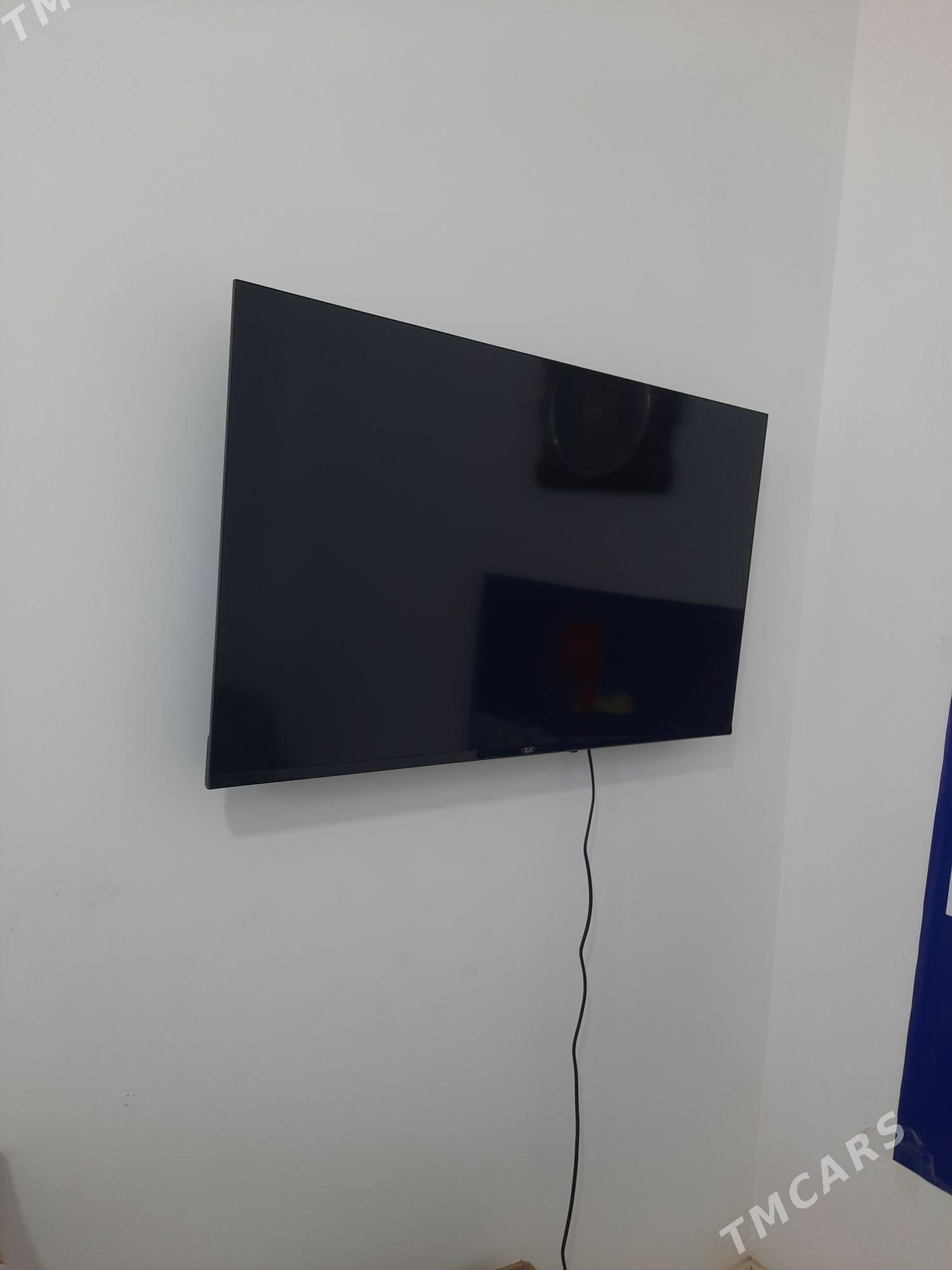 43 lik telewizor - Сакарчага - img 1