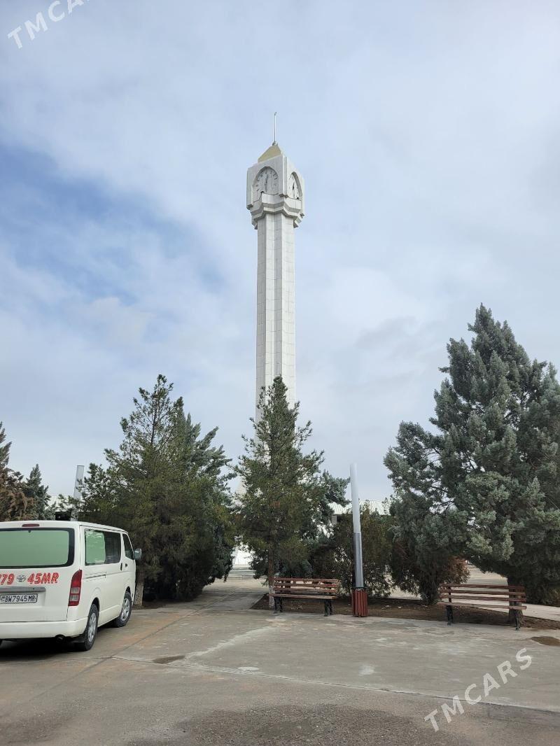 Jygyllyk Talkucka - "Алтын Асыр" Гундогар базары ( Толкучка) - img 1