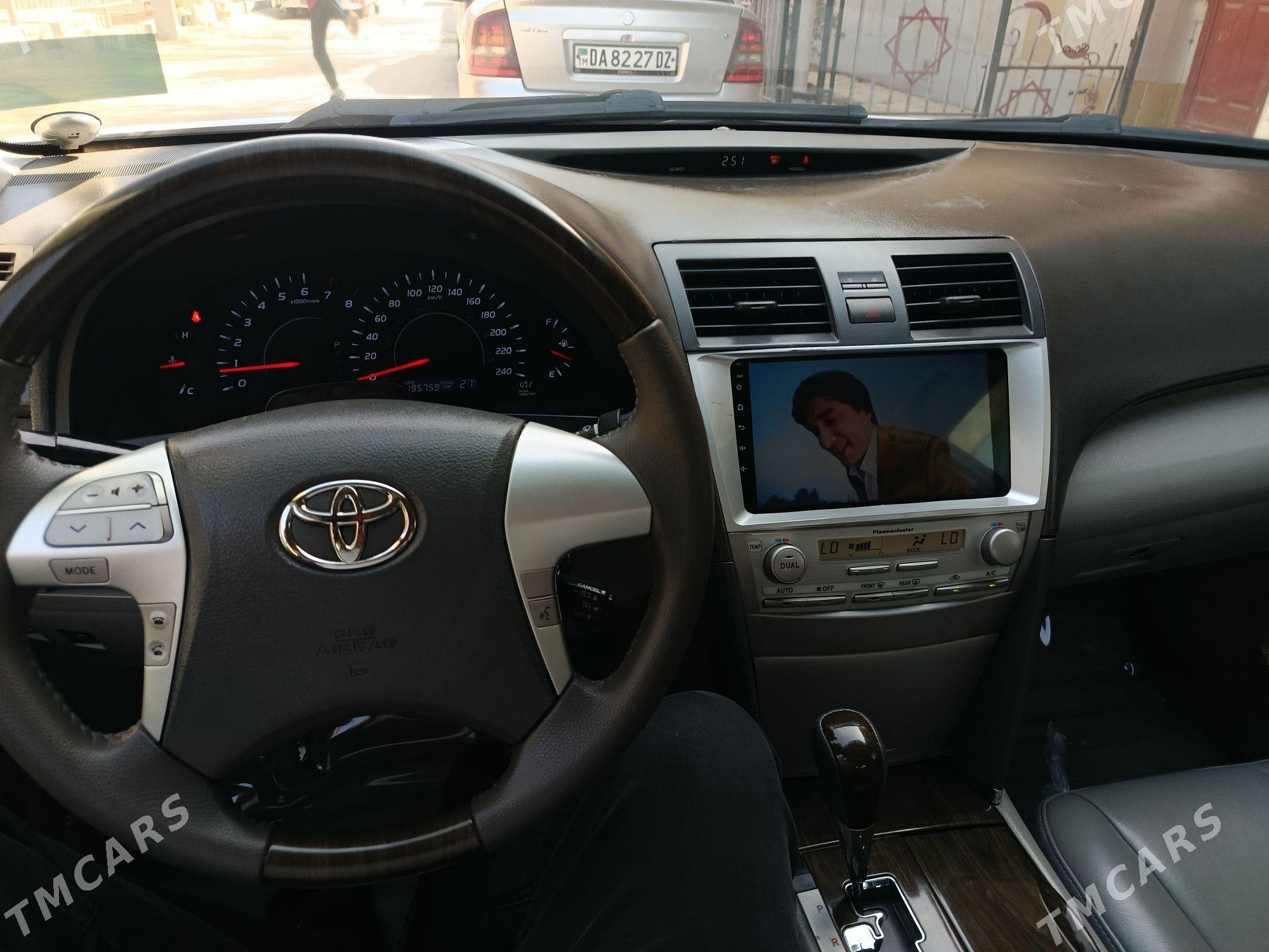 Toyota Camry 2010 - 240 000 TMT - Дашогуз - img 1
