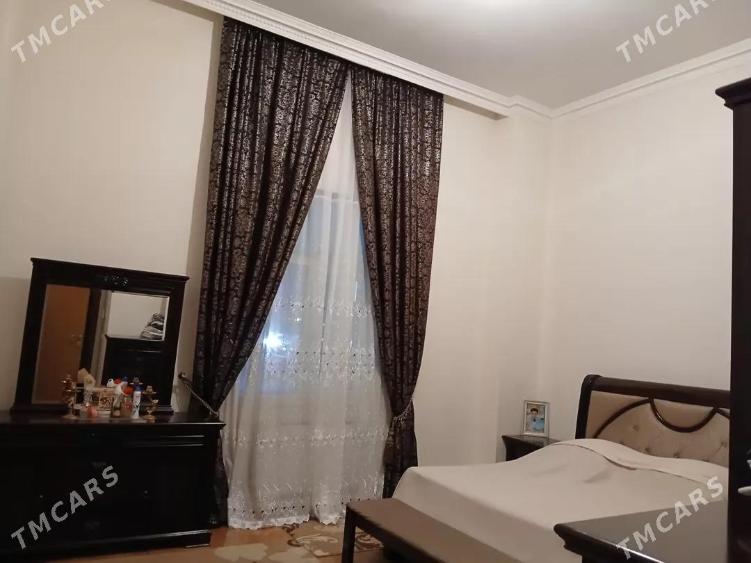 Moskowski Ekitka 4 komnot - Ашхабад - img 1