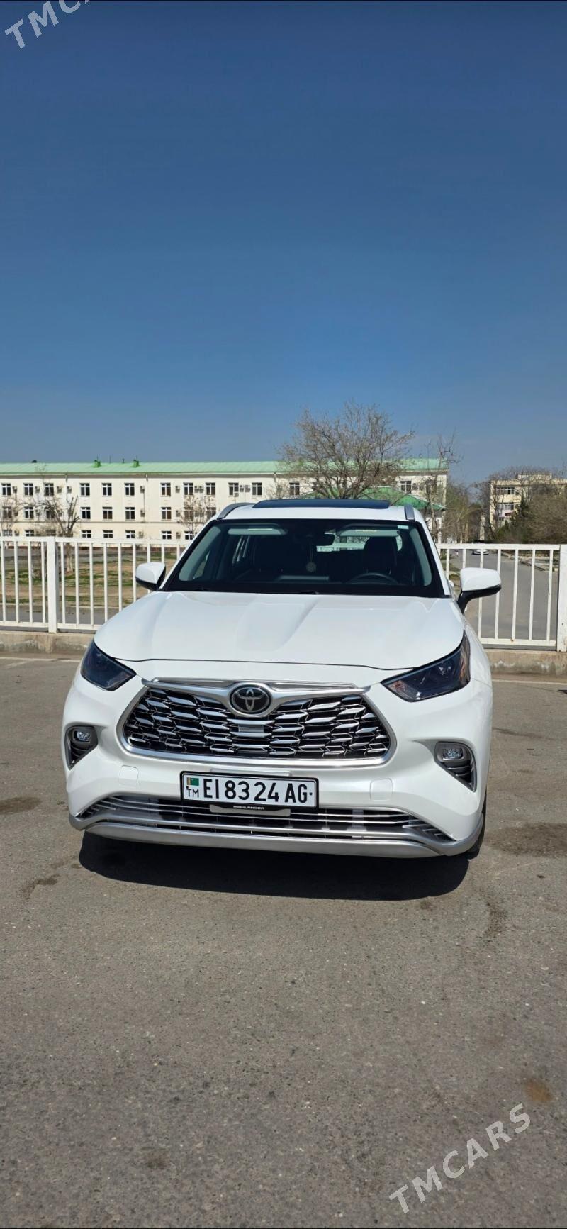 Toyota Highlander 2022 - 545 000 TMT - Ашхабад - img 1
