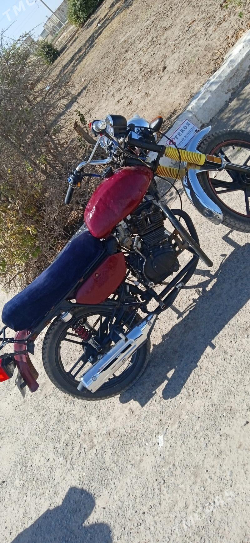 Ural 4320 2014 - 9 400 TMT - Теджен - img 1