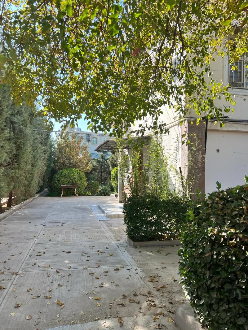 КОТТЕДЖ, ЦЕНТР ГОРОДА - 1 мкр - img 1