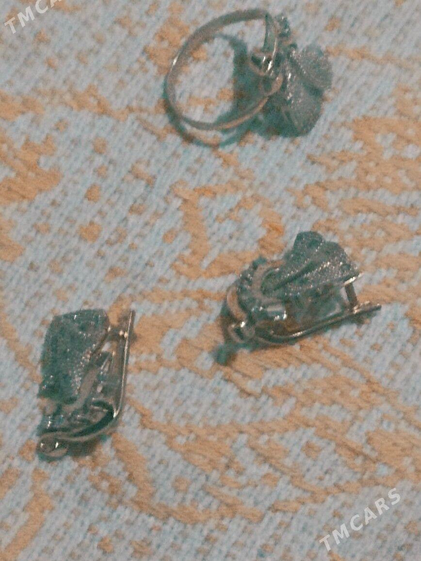 gyzyl komplekt - Мары - img 1