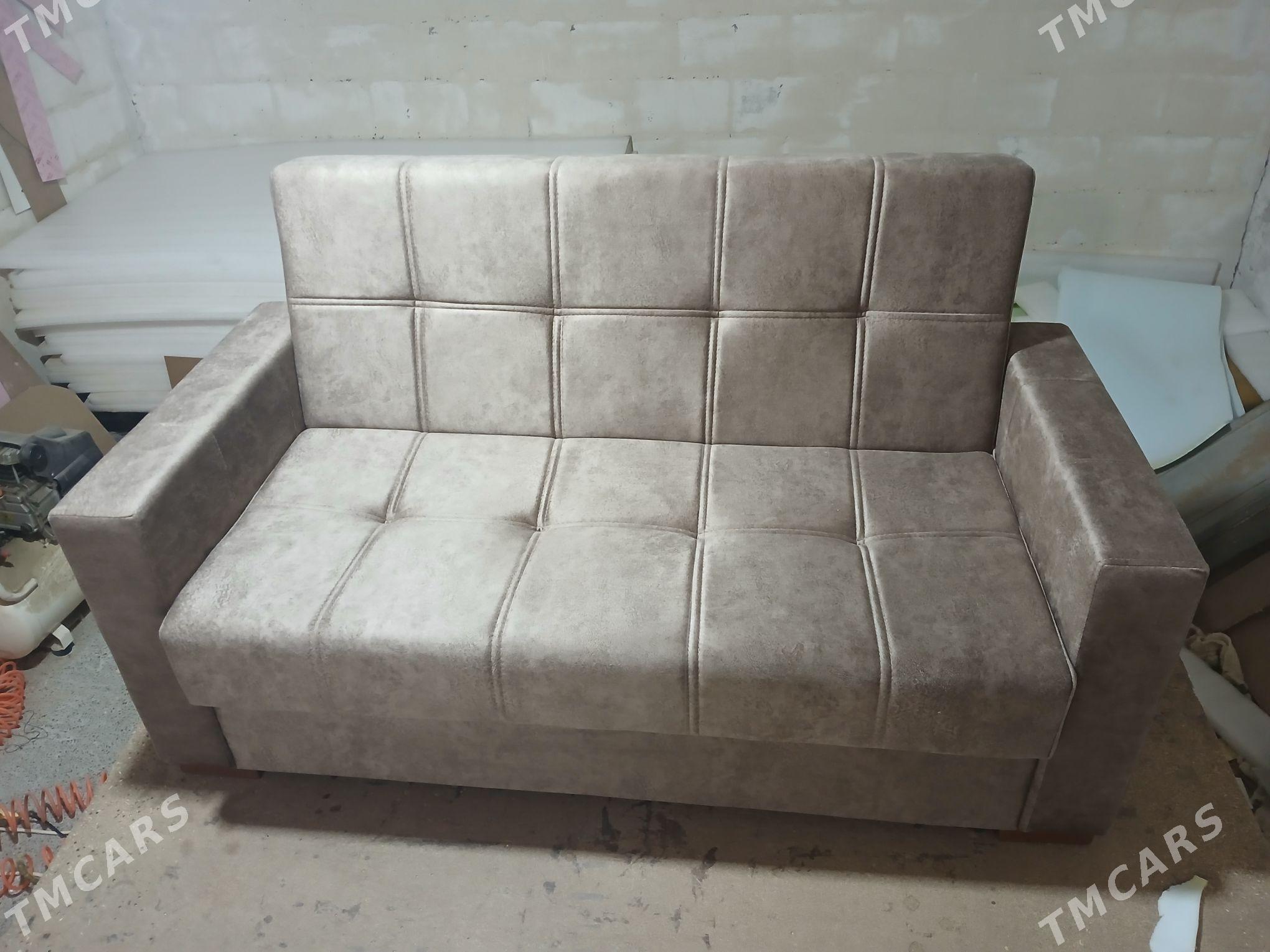 Mini diwan - Гарадамак - img 1