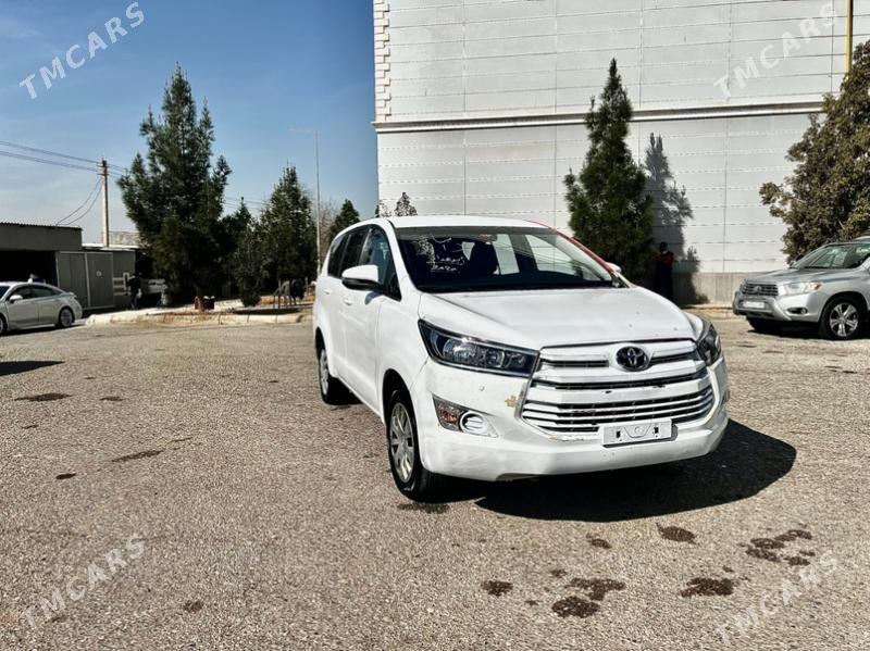Toyota Innova 2021 - 245 000 TMT - Мары - img 1