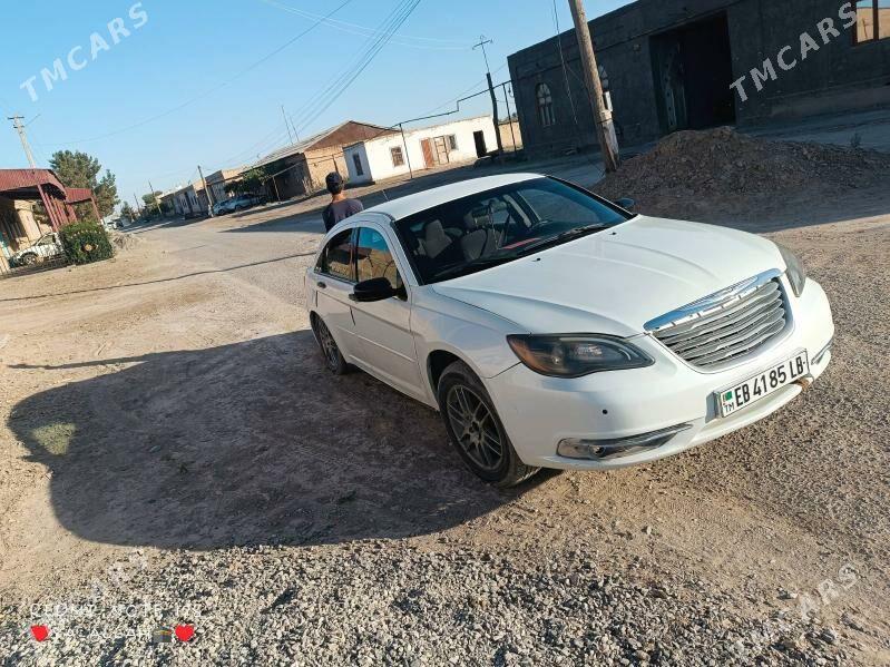 Chrysler 200 2012 - 110 000 TMT - Туркменабат - img 1
