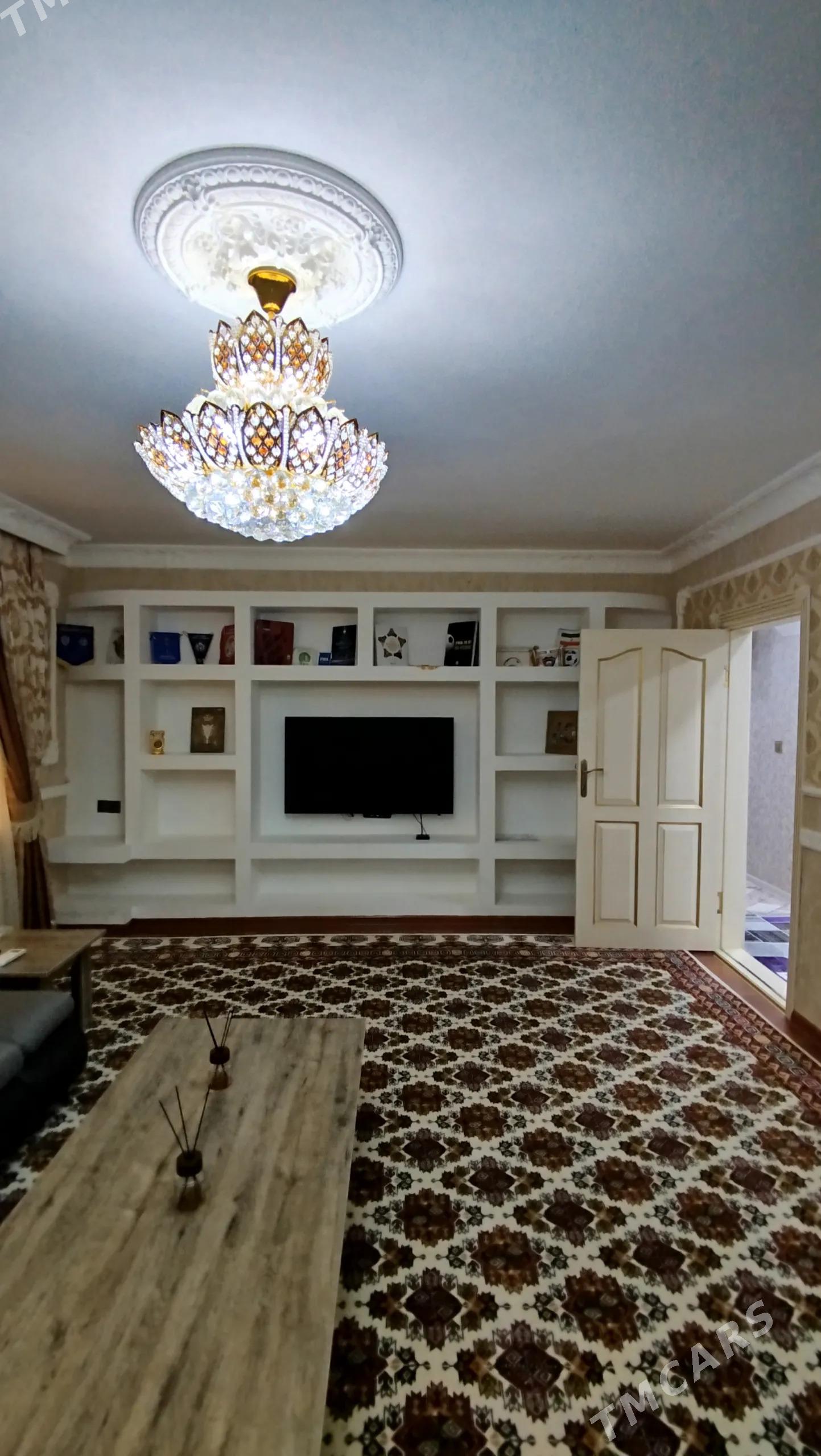 4-МКР 3/1-ЭТАЖ 3-КОМ 64M2 - 4 мкр - img 1