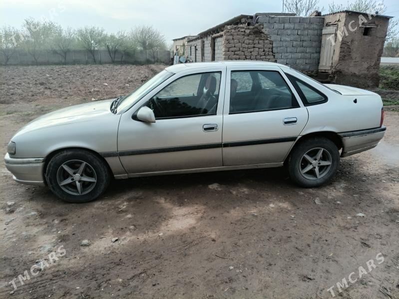 Opel Vectra 1994 - 30 000 TMT - Койтендаг - img 1