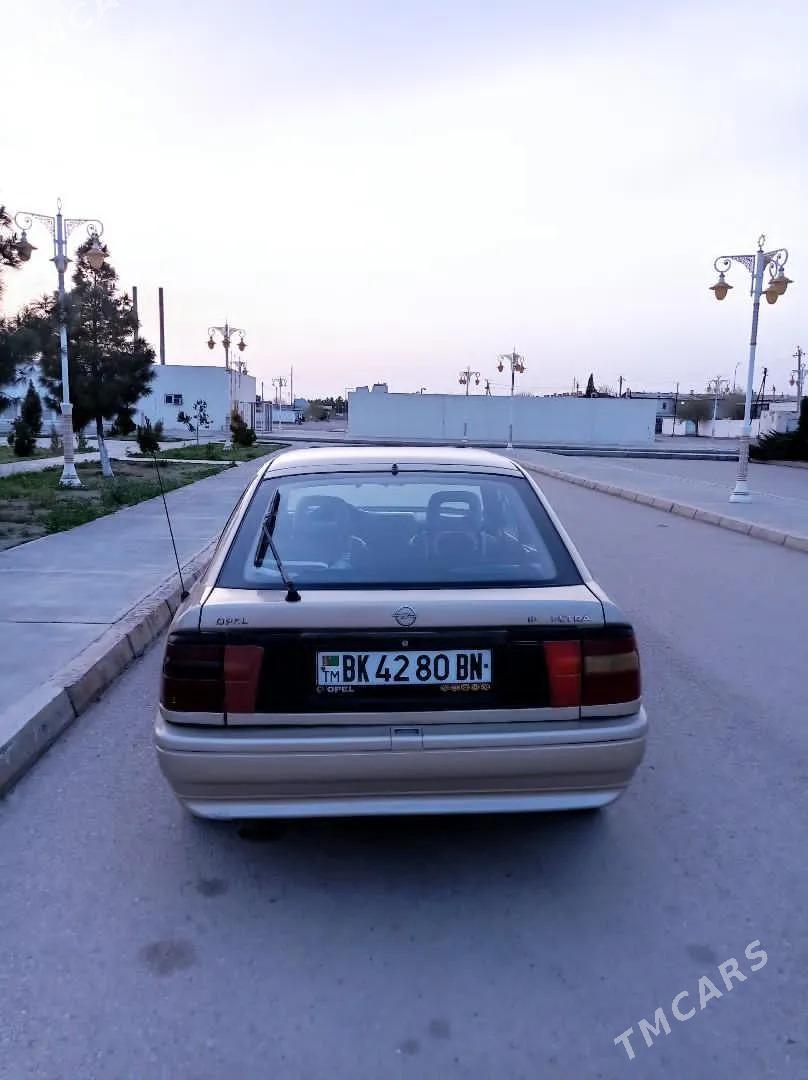 Opel Omega 1990 - 33 000 TMT - Балканабат - img 1