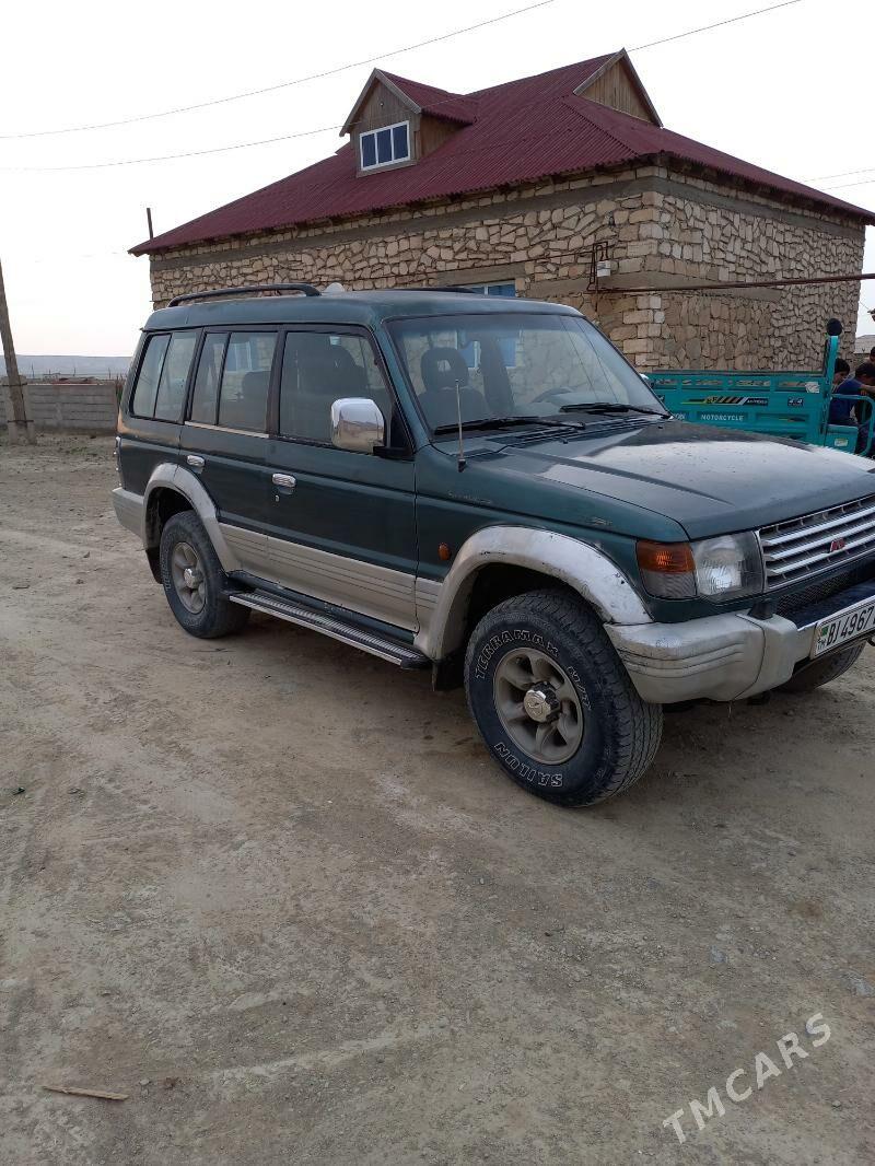 Mitsubishi Pajero 1995 - 50 000 TMT - Берекет - img 1