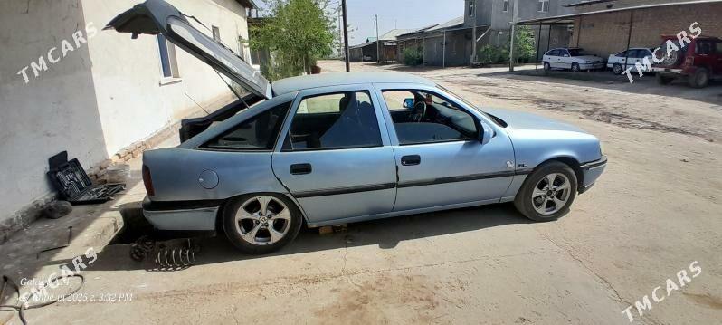 Opel Vectra 1994 - 32 000 TMT - Дашогуз - img 1