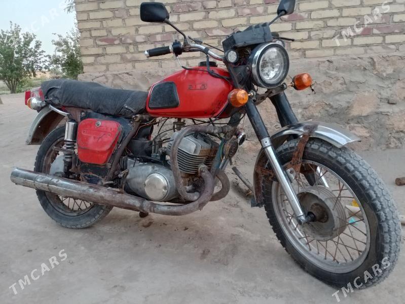 Iž Ýupiter 2010 - 7 000 TMT - Достлук - img 1