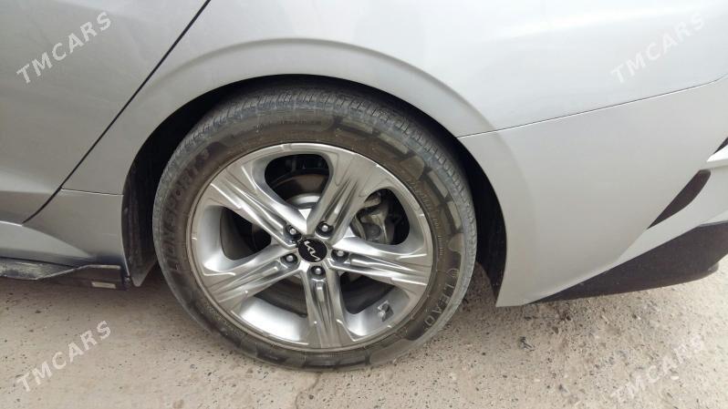 Kia K5 2022 - 350 000 TMT - Туркменабат - img 1