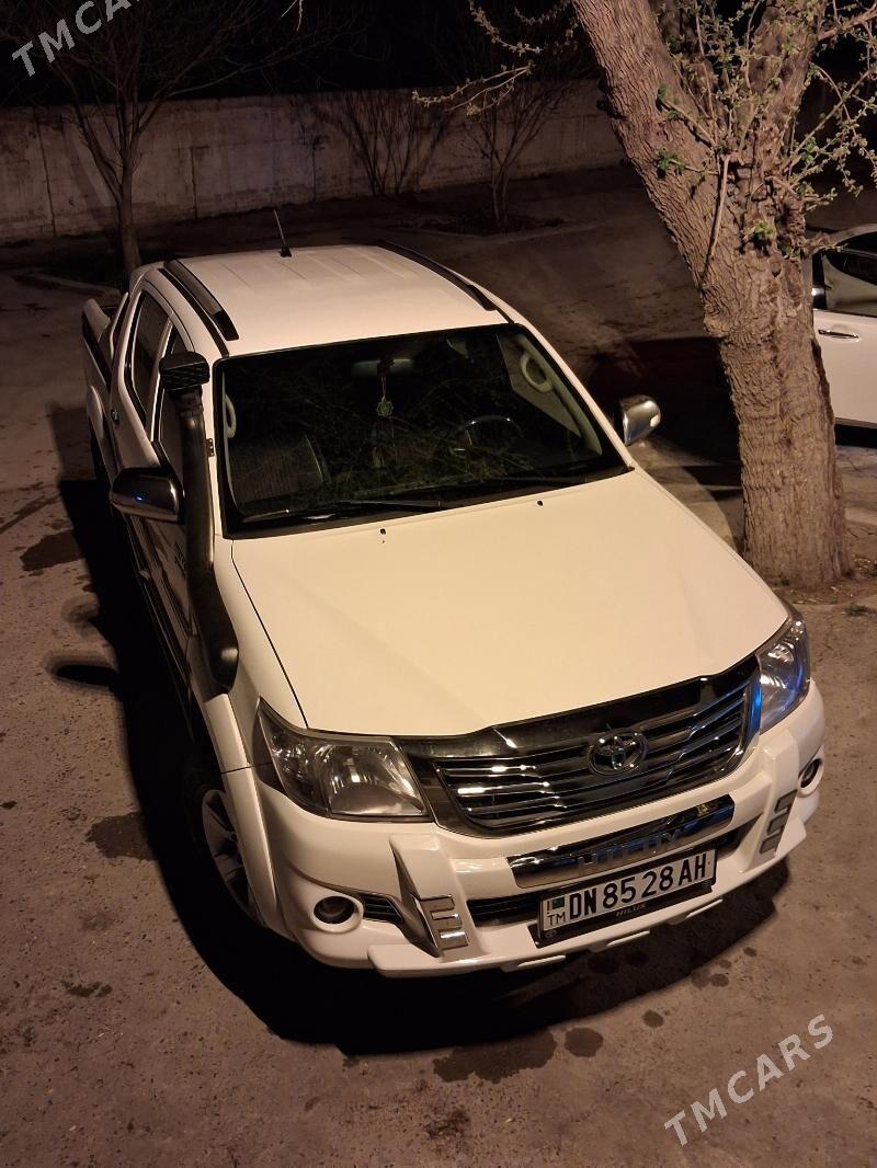 Toyota Hilux 2014 - 410 000 TMT - Ашхабад - img 1
