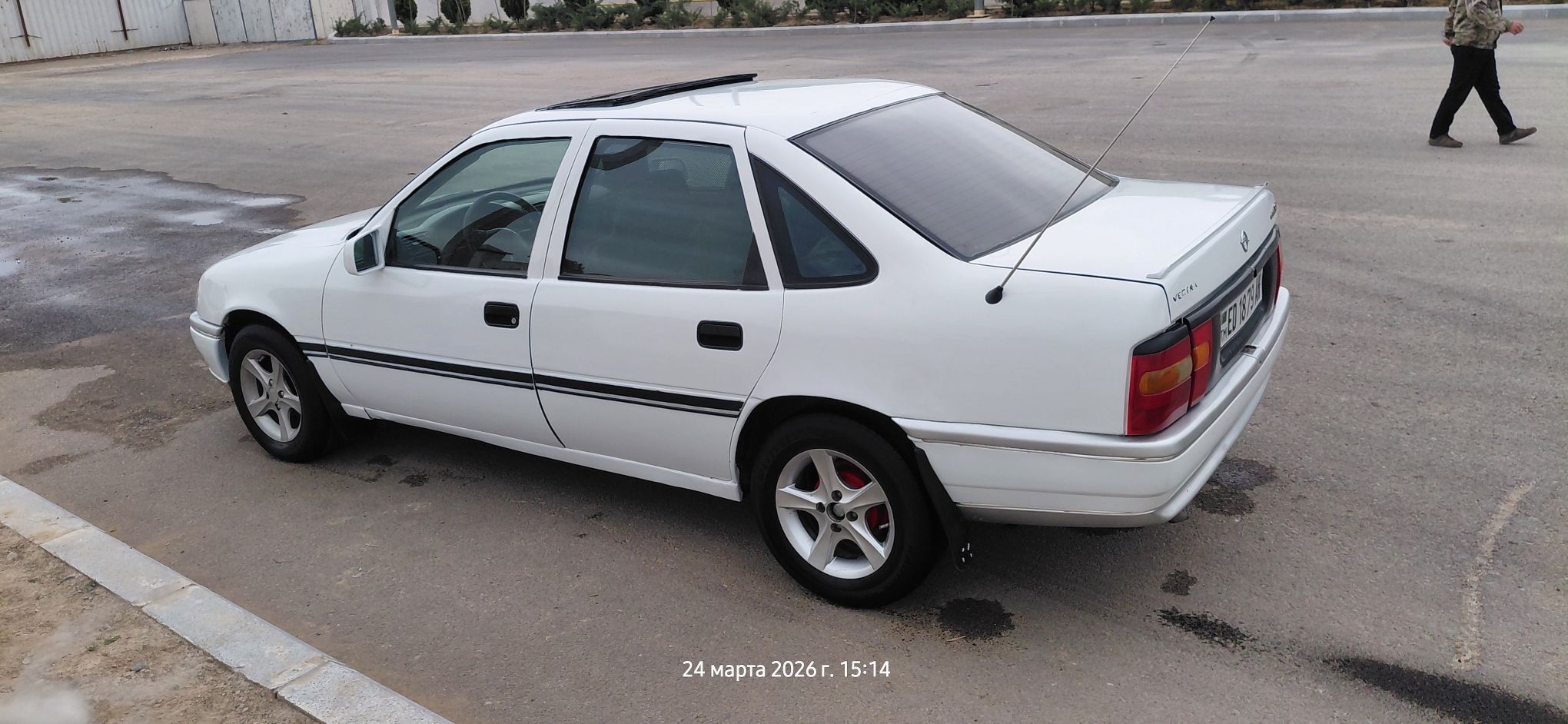 Opel Vectra 1990 - 46 000 TMT - Анев - img 1